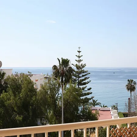 Andalucia - Edificio Cantares Hotel Nerja